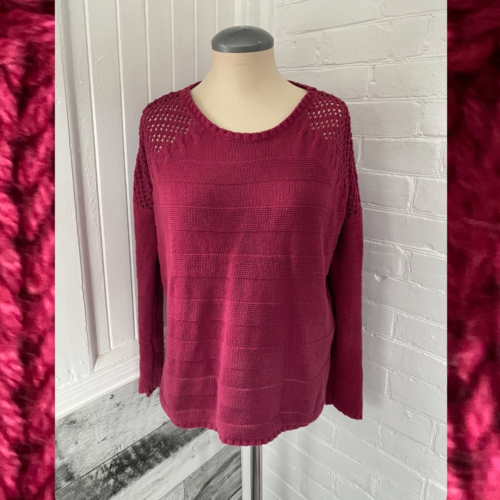 Volcom sweater